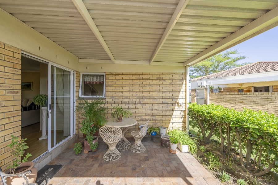 2 Bedroom Property for Sale in Protea Heights Western Cape